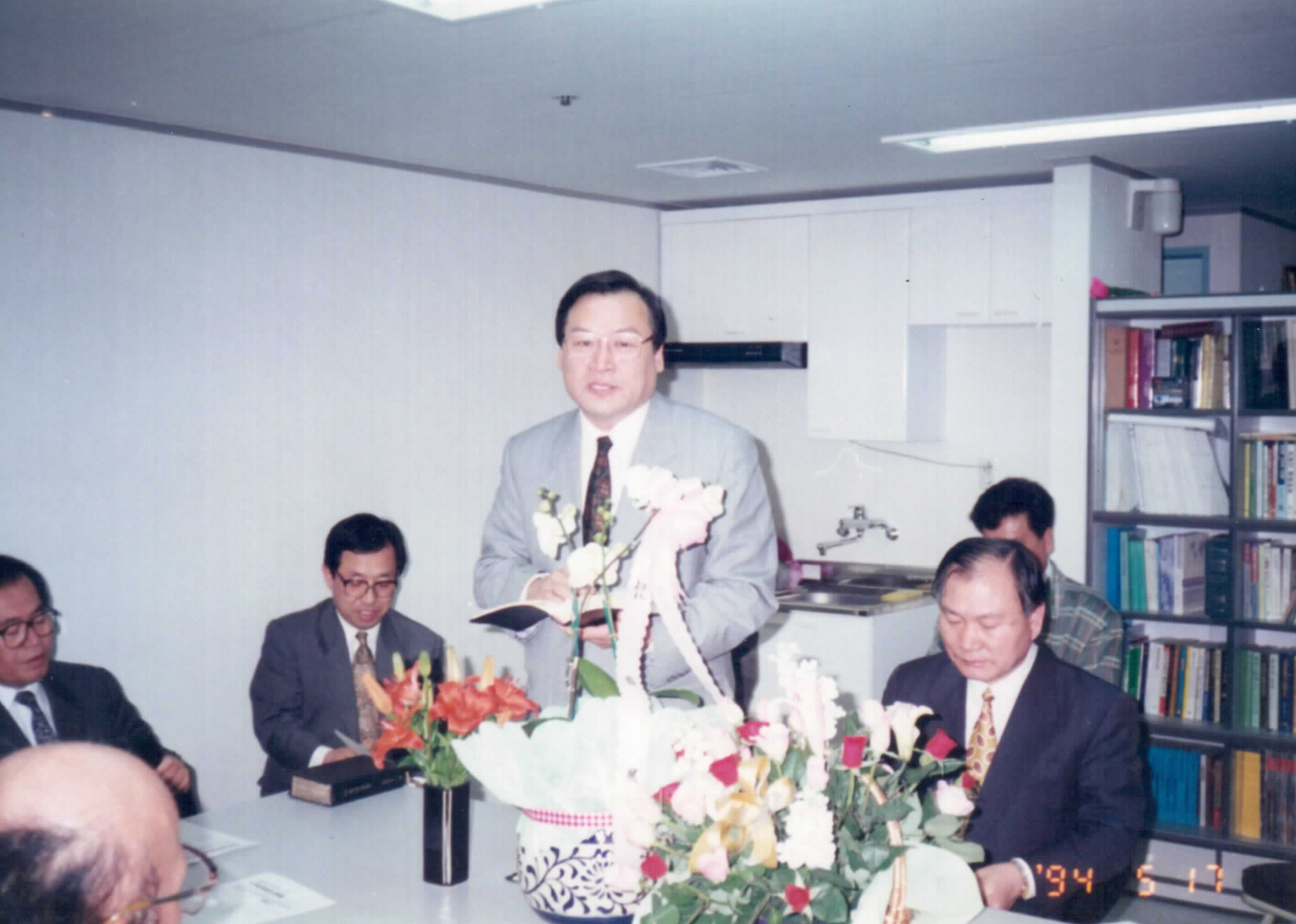 â������